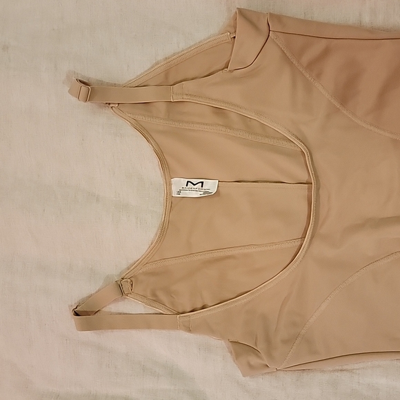 Large Maidenform bodysuit shapewear. - Picture 3 of 4